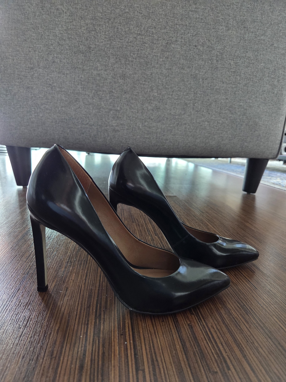 Aldo Glossy Black Pointed Stiletto Pumps - Picture 5 of 5